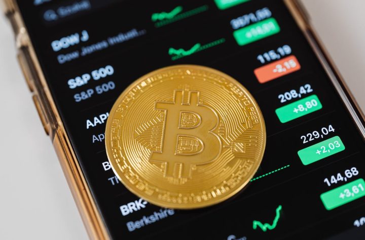 How to Invest in Cryptocurrency